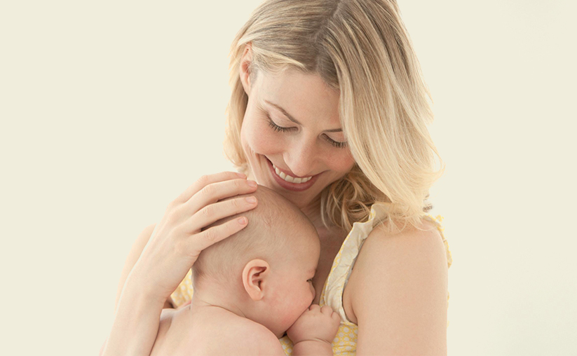 妈咪爱中心（CENTRE OFMOM ）为了更好的保障新生儿健康成长，携手妈咪爱母婴营养研究中心，提供母乳免费检测分析